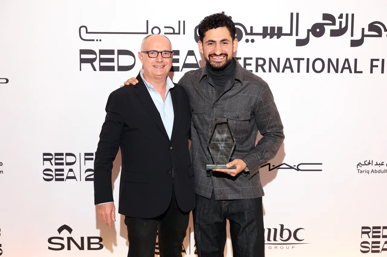Amir El-Masry receives a Variety International Vanguard Award at the Red Sea Film Festival.